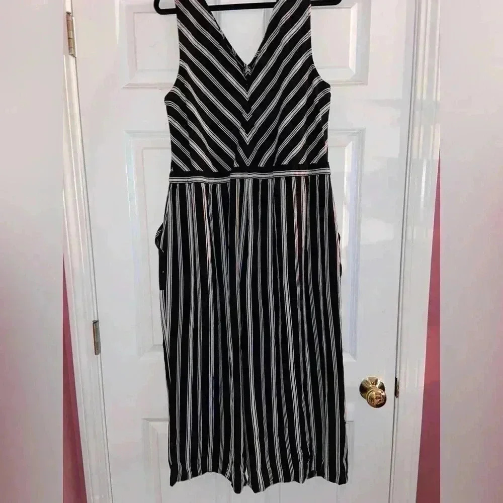 Christopher & Banks Women’s Petite XL Striped Jumpsuit - Picture 4 of 7